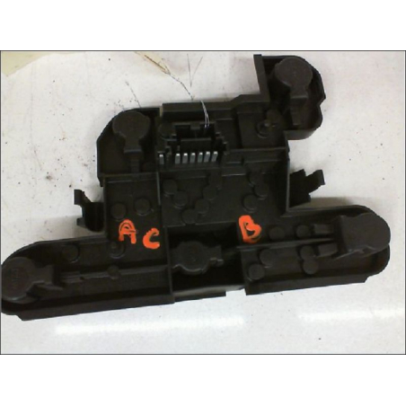 Platine feu arrière gauche occasion RENAULT MEGANE I Phase 2 - 1.9 DTI