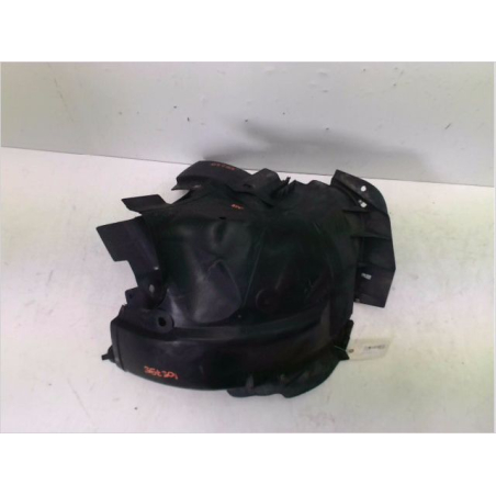 Pare-boue avant droit occasion RENAULT MEGANE SCENIC I Phase 2 - 2.0i 140ch