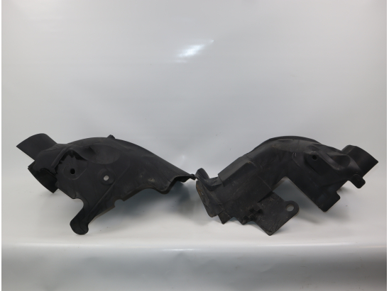 Pare-boue avant gauche occasion RENAULT MEGANE I Phase 2 CAB - 1.6 16v 110ch