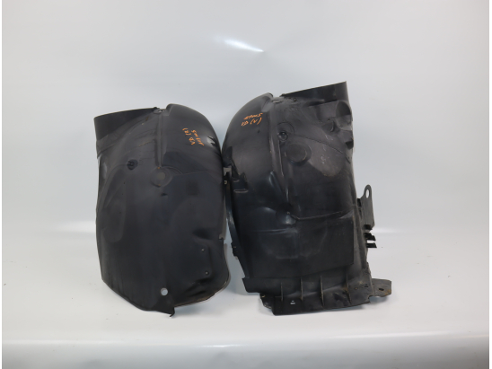 Pare-boue avant gauche occasion RENAULT MEGANE I Phase 2 CAB - 1.6 16v 110ch