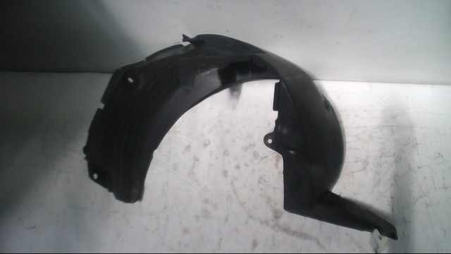 Pare-boue arrière droit occasion RENAULT LAGUNA II Phase 1 - 1.9 DCI 120ch