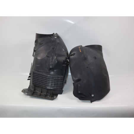 Pare-boue avant droit occasion RENAULT MEGANE I Phase 2 CAB - 1.6 16v 110ch