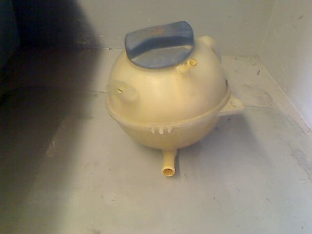 Vase expansion occasion VOLKSWAGEN NEW BEETLE I Phase 1 - 2.0