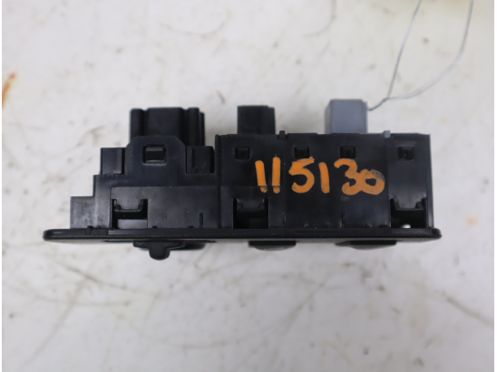 COMMANDE RETROVISSEUR EXT ELECTRIQUE