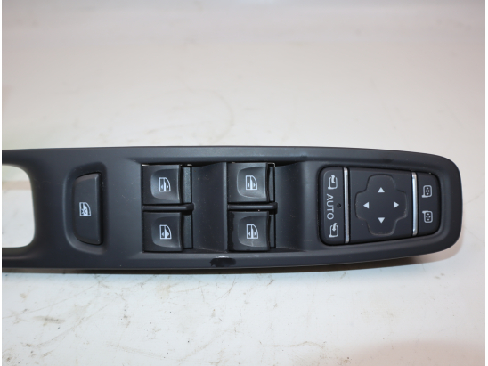 Commande lève-glace porte avant gauche occasion RENAULT CAPTUR Phase 2 - 1.3i 150ch