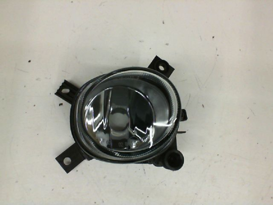 PHARE ANTIBROUILLARD AVD