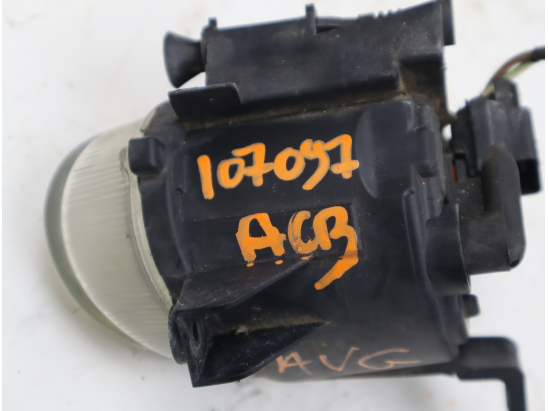 PHARE ANTIBROUILLARD AVG