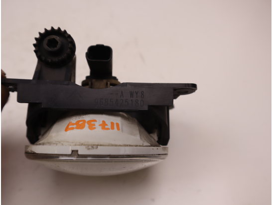 PHARE ANTIBROUILLARD AVD