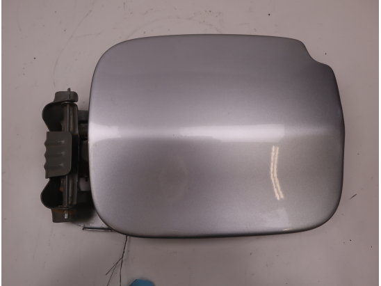 VOLET DE TRAPPE CARBURANT