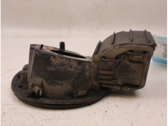 VOLET DE TRAPPE CARBURANT