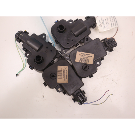 MOTEUR VOLET DE CHAUFFAGE