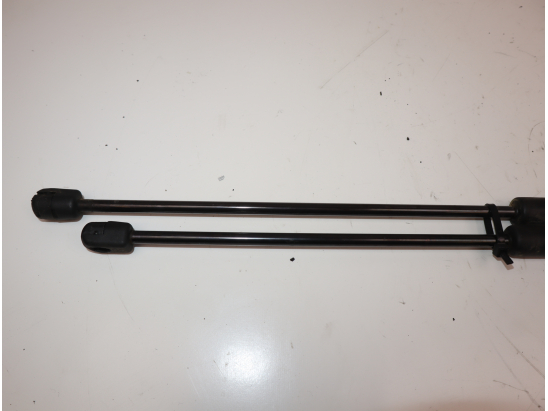 Verin droit coffre arrière occasion MERCEDES CLASSE C III Phase 1 - 2.2 CDI 16v 136ch