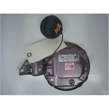 VOLET DE TRAPPE CARBURANT