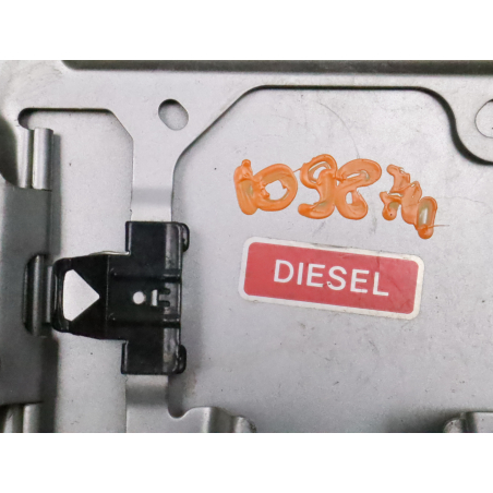 VOLET DE TRAPPE CARBURANT