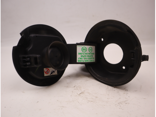 VOLET DE TRAPPE CARBURANT