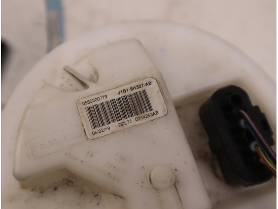 Pompe à carburant immergée occasion FORD FIESTA VII Phase 1 - 1.0i 125ch