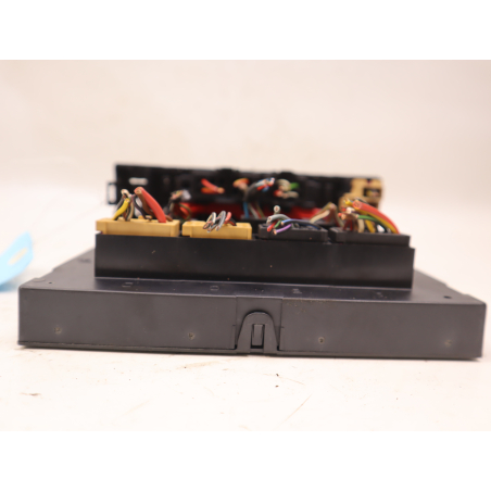 BSI (PLATINE FUSIBLE HABITACLE)