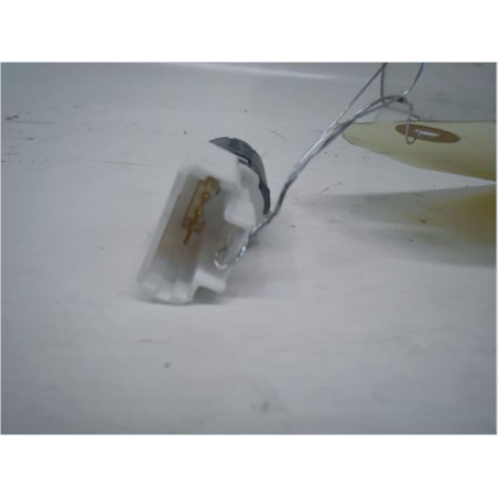 CONTACTEUR DE STOP SUR PEDALE 