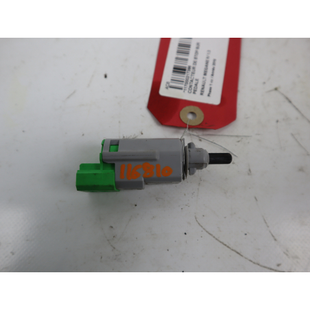 CONTACTEUR DE STOP SUR PEDALE