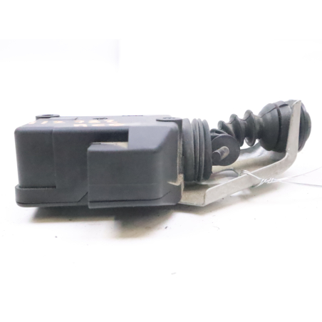 ACTIONNEUR PORTILLON AILE ARD