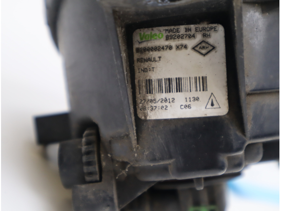 PHARE ANTIBROUILLARD AVD