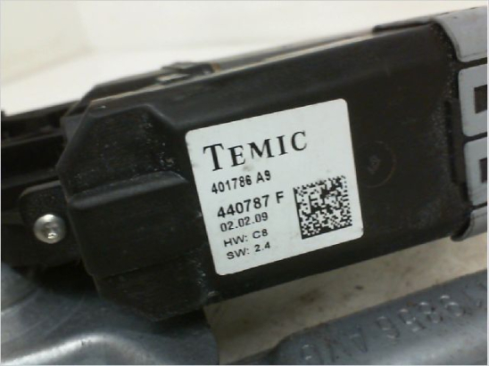 MECANISME+MOTEUR LEVE-GLACE AVG