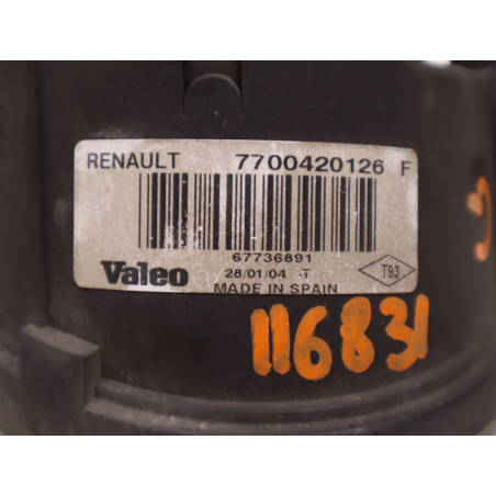 PHARE ANTIBROUILLARD AVG