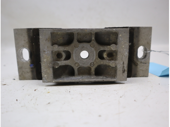 SUPPORT BOITE DE VITESSE