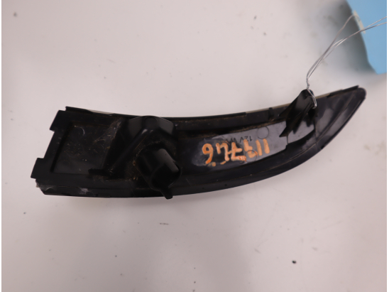 CLIGNOTANT RETROVISEUR AVD