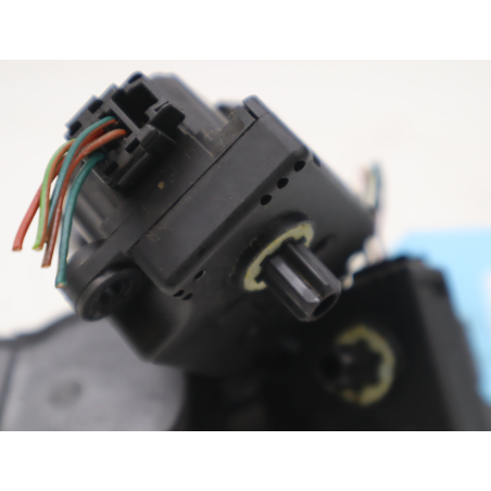 MOTEUR VOLET DE CHAUFFAGE