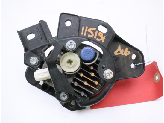 PHARE ANTIBROUILLARD AVG