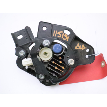 PHARE ANTIBROUILLARD AVG