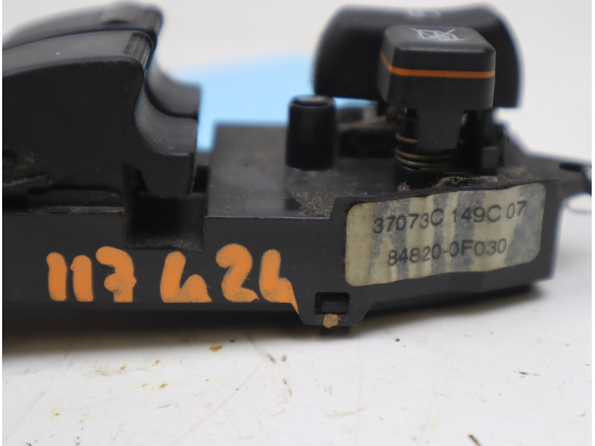 COMMANDE LEVE-GLACE PORTE AVG