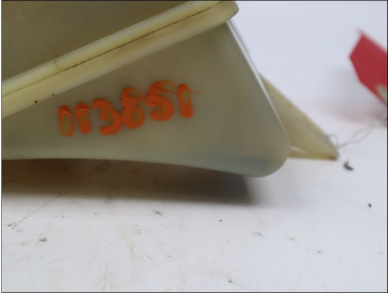 RESERVOIR POMPE DIRECTION