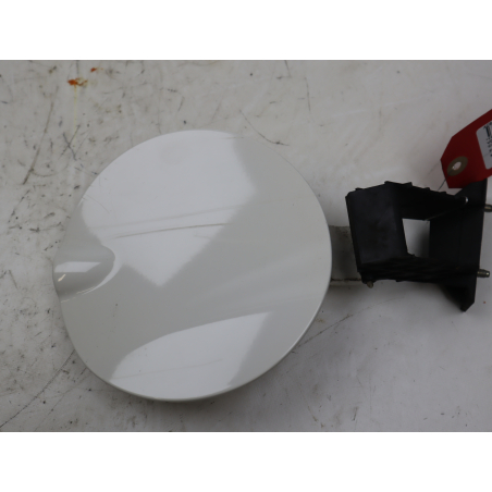 VOLET DE TRAPPE CARBURANT