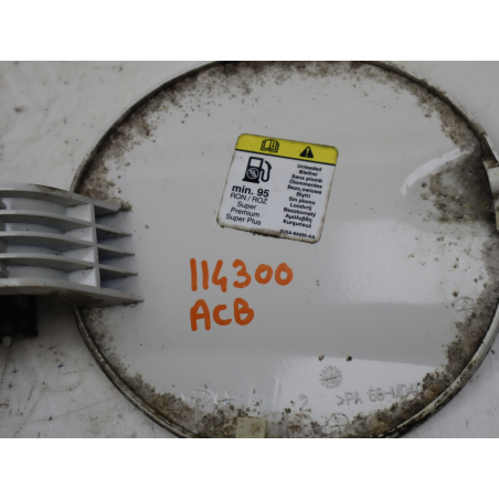 VOLET DE TRAPPE CARBURANT