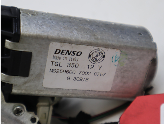 MOTEUR ESSUIE-GLACE AR