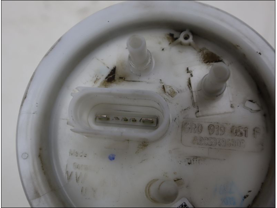 POMPE CARBURANT IMMERGEE