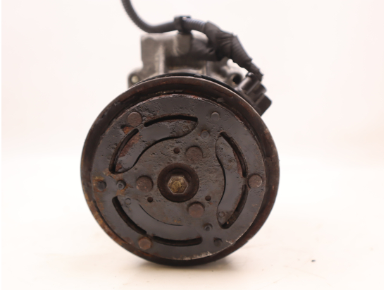 COMPRESSEUR AIR CONDITIONNE