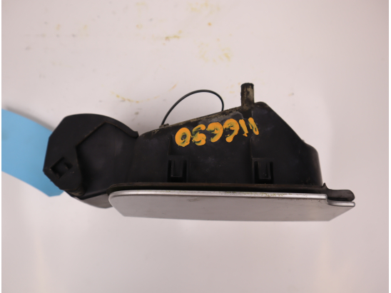 VOLET DE TRAPPE CARBURANT