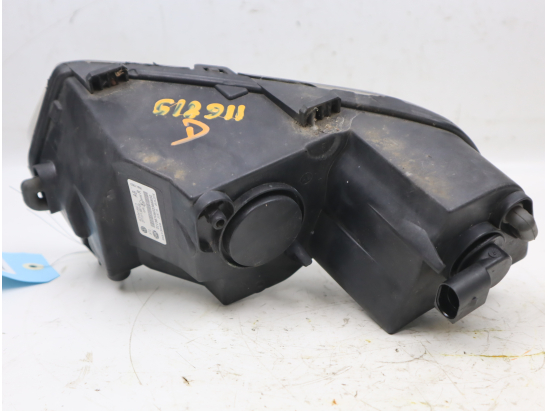 PHARE ANTIBROUILLARD AVD