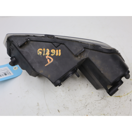 PHARE ANTIBROUILLARD AVD