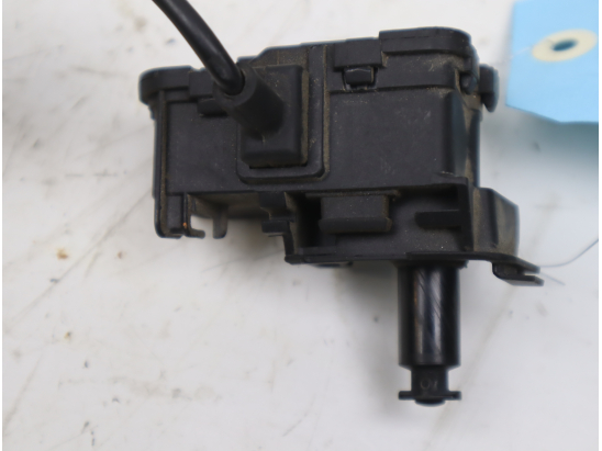 ACTIONNEUR PORTILLON AILE ARD