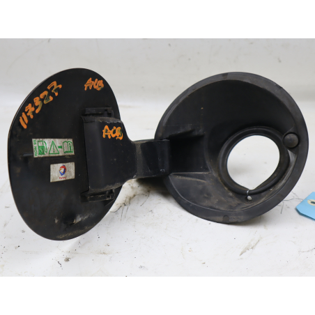 VOLET DE TRAPPE CARBURANT