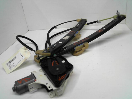 MECANISME+MOTEUR LEVE-GLACE AVD