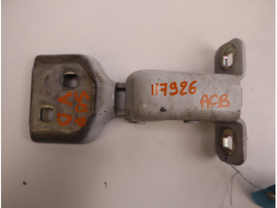 CHARNIERE PORTE AVD SUP