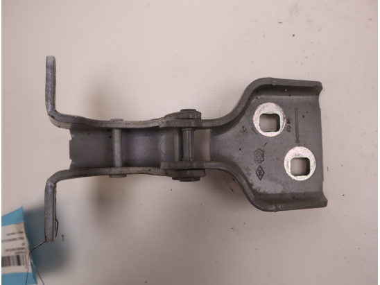 CHARNIERE PORTE AVD SUP