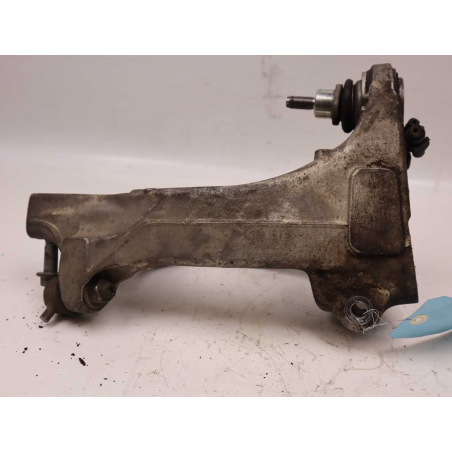 SUPPORT TRIANGLE INFERIEUR AVD