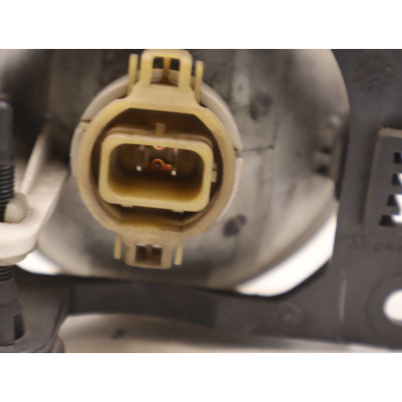 PHARE ANTIBROUILLARD AVG