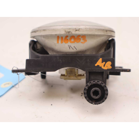 PHARE ANTIBROUILLARD AVG